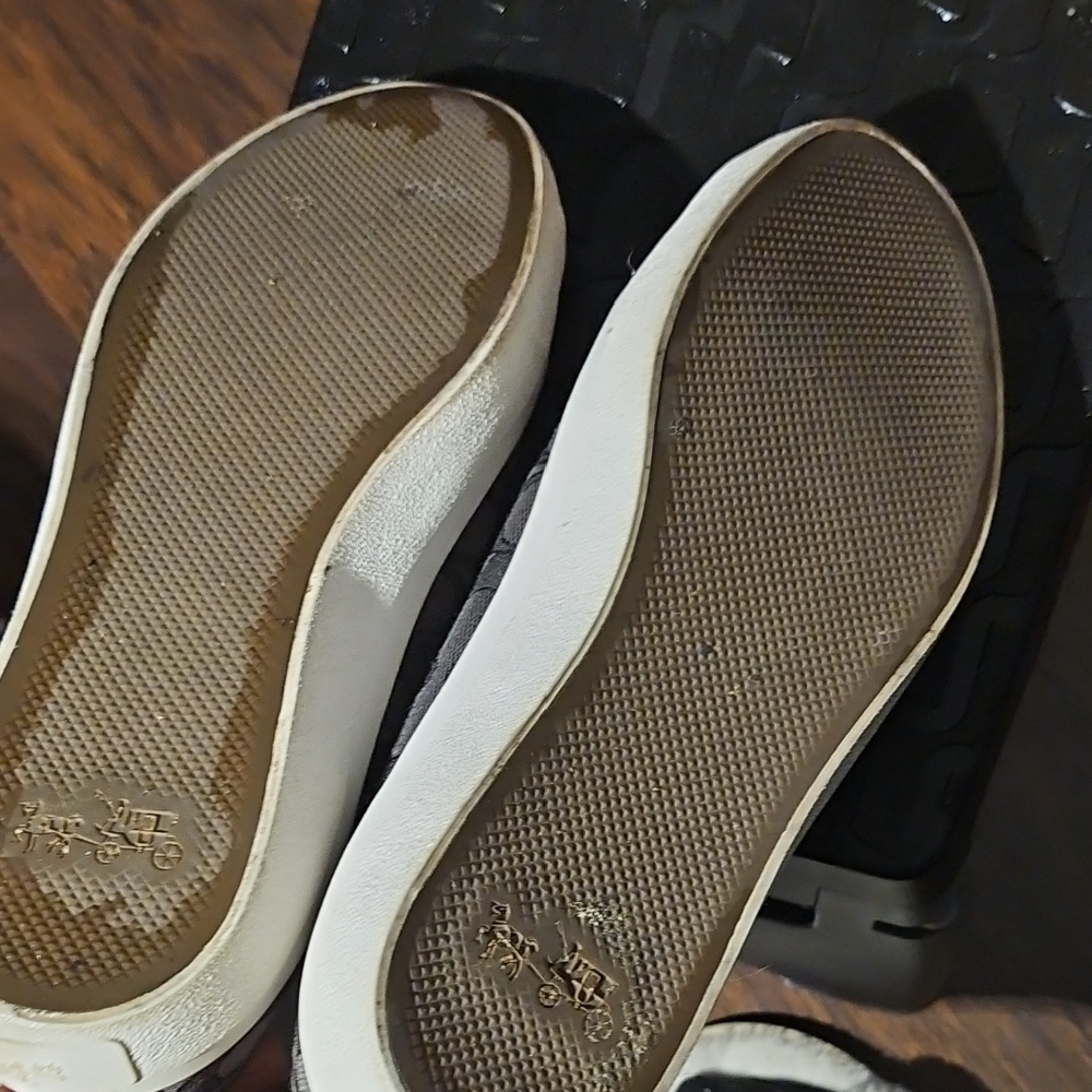 Coach Black Signature Court Sneaker with Gold Hardware - Picture 4 of 7